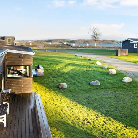 Feriehus New Modern Near The *