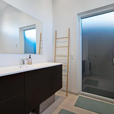 Hébergement de vacances New Modern Near The *
