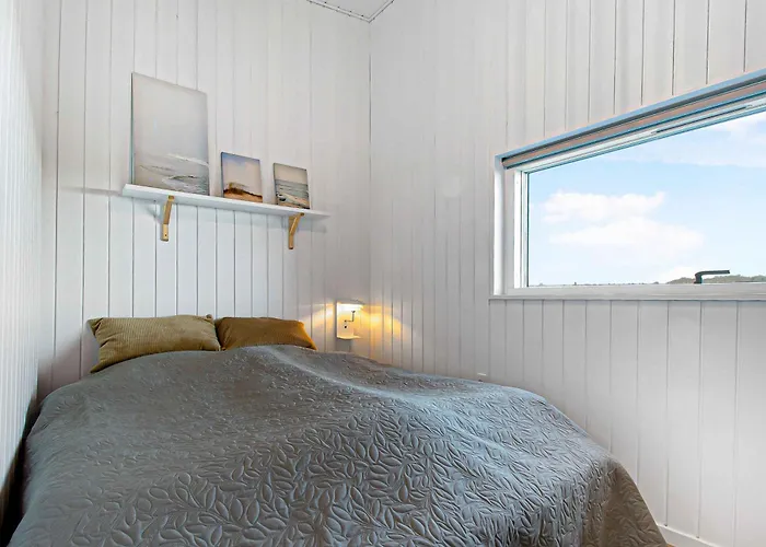 New Modern Near The Feriehus *